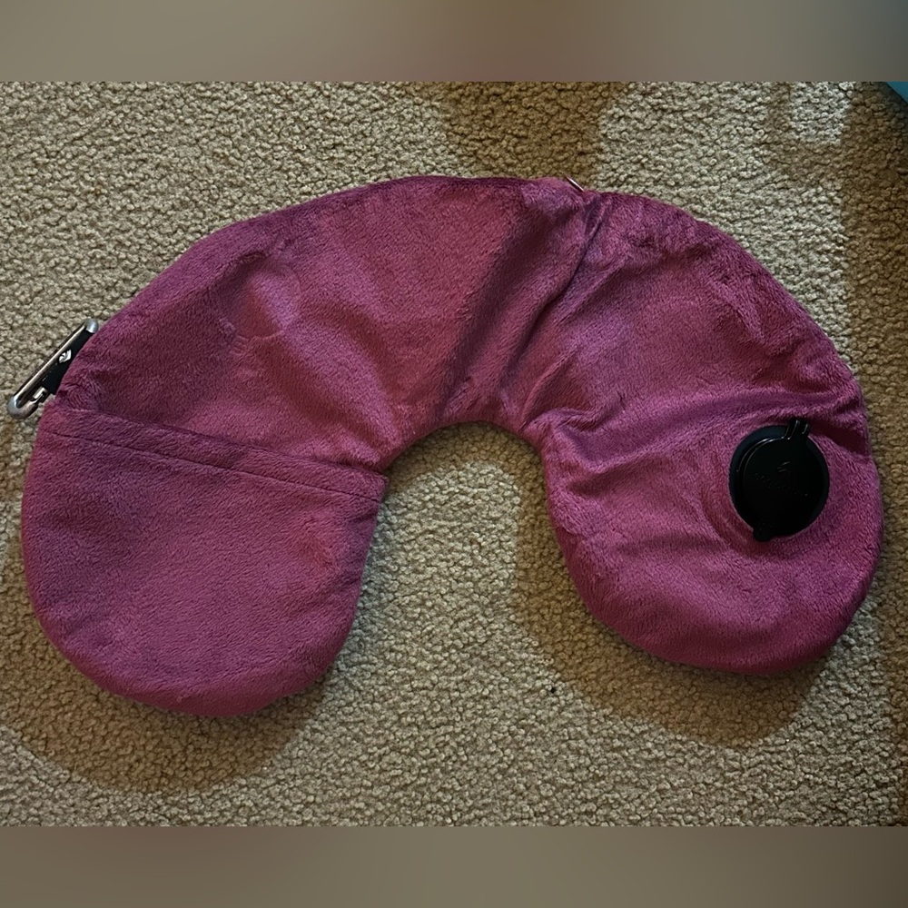 Eagle Creek Travel Inflatable Neck Pillow